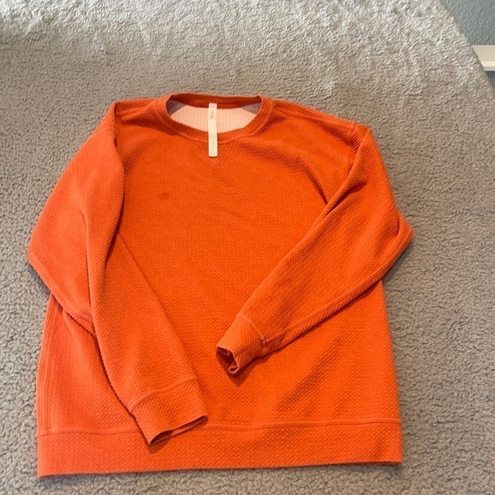 Lululemon All Yours Crew *Bubble Dot
Heathered Brick / White size 12